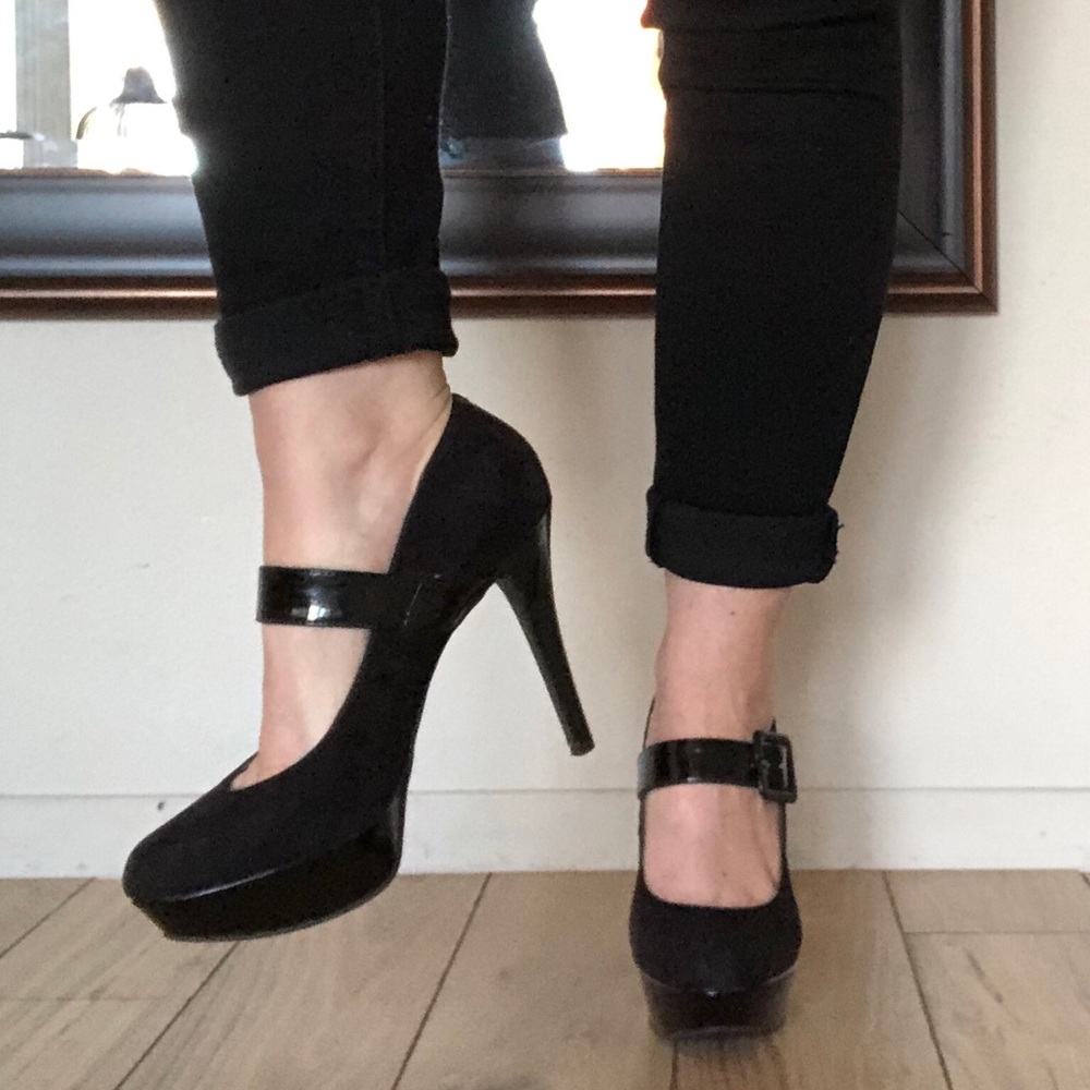 Nine West Platform Black Stiletto Size 8.5